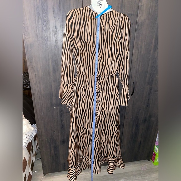 Elegant Zebra Print Wrap Dress size S - Picture 3 of 9